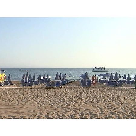 Palm Beach 莱夫基米 外观 照片